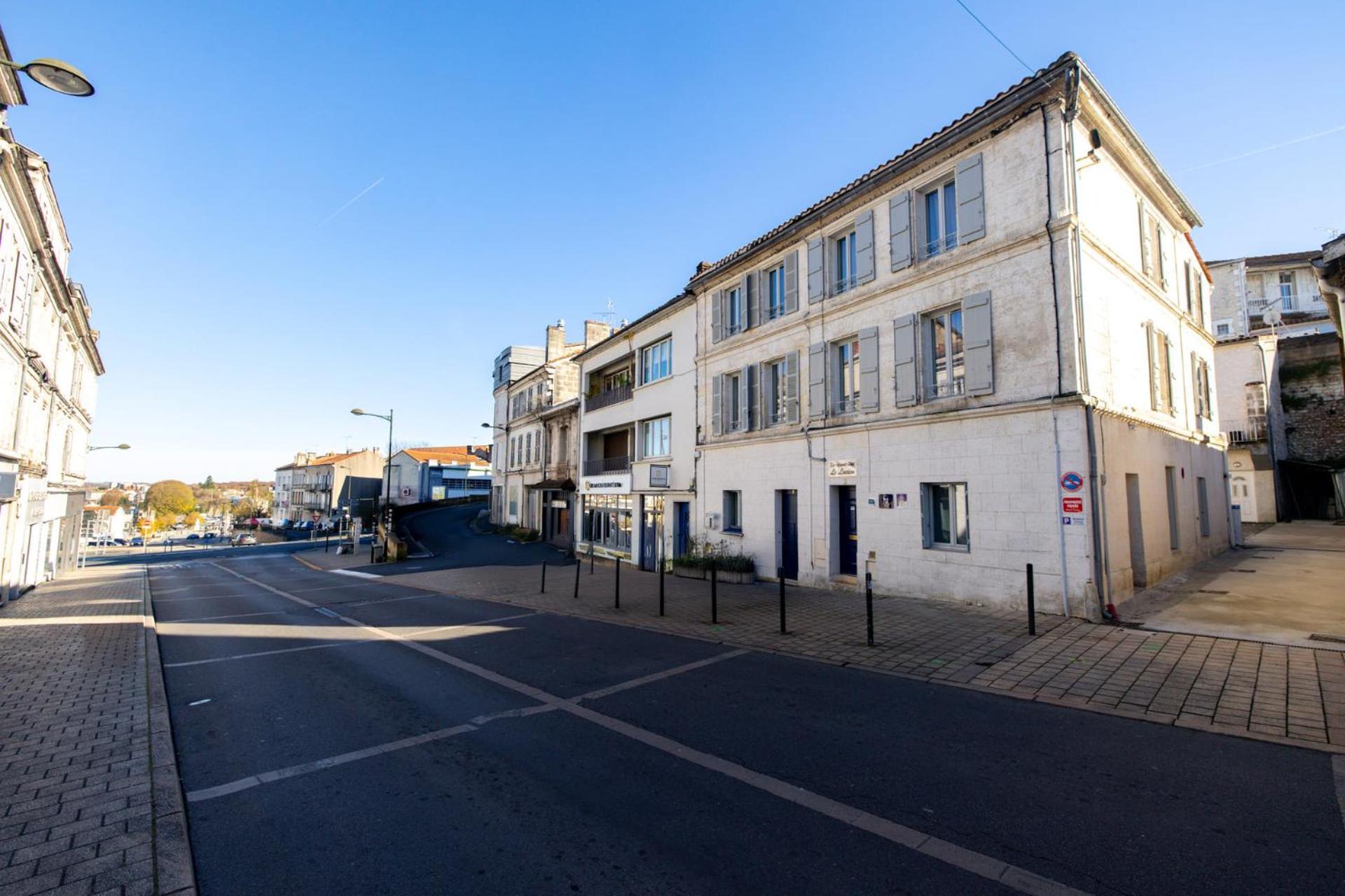 Le Lucien Eco-Appart'Hotel - Angouleme - Centre - Wifi - Parking Prive - Classe 4 Etoiles Eksteriør bilde