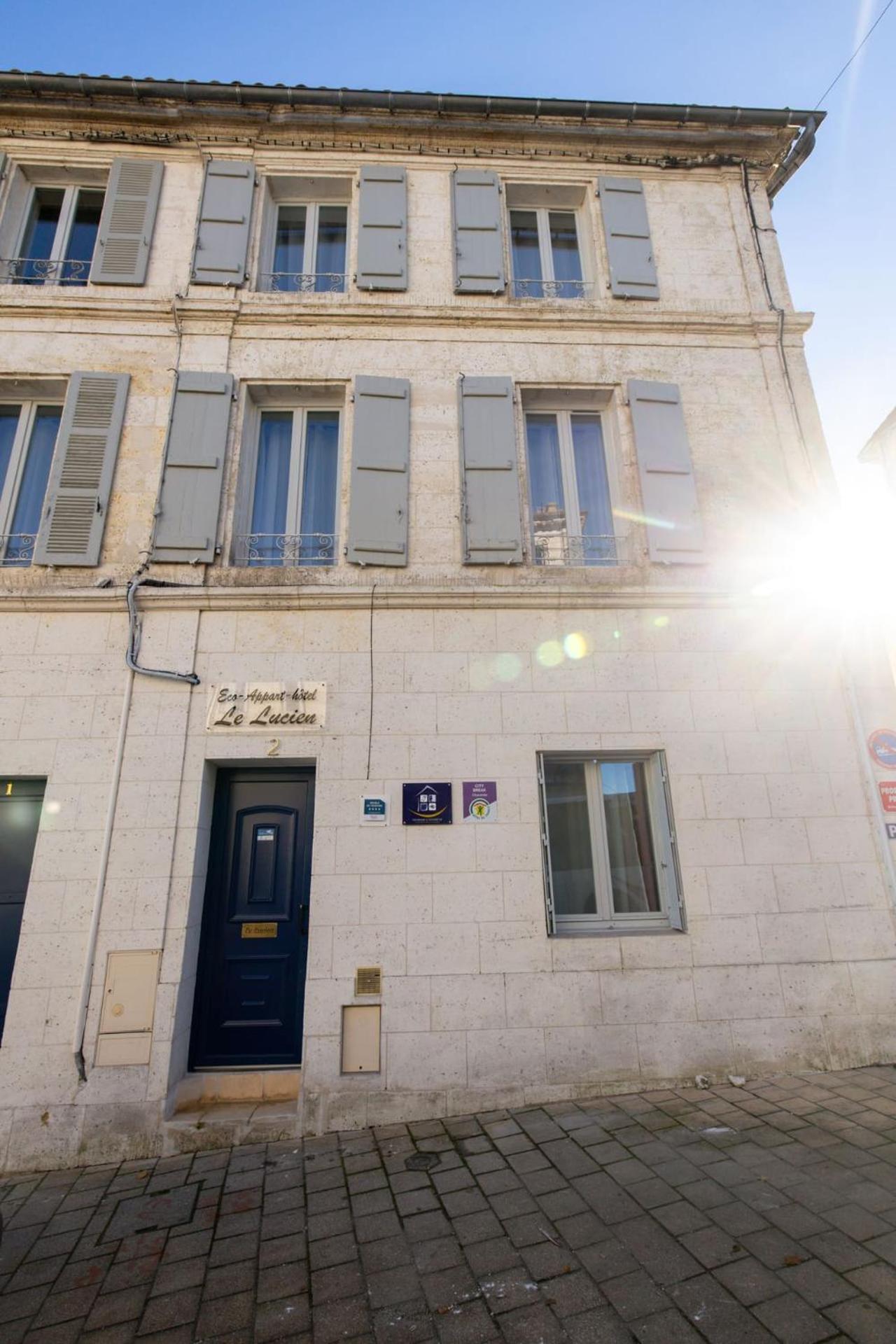 Le Lucien Eco-Appart'Hotel - Angouleme - Centre - Wifi - Parking Prive - Classe 4 Etoiles Eksteriør bilde