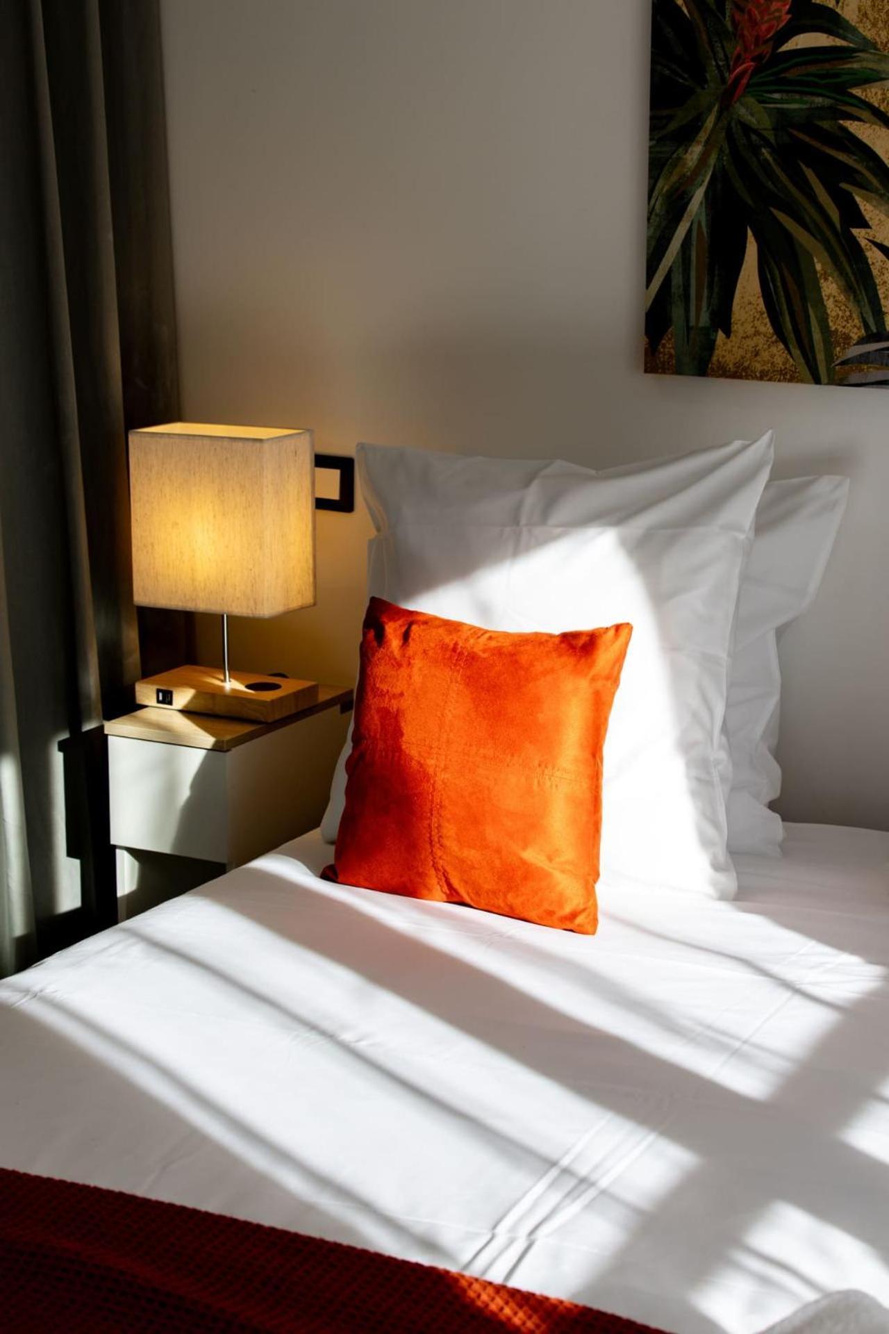 Le Lucien Eco-Appart'Hotel - Angouleme - Centre - Wifi - Parking Prive - Classe 4 Etoiles Eksteriør bilde